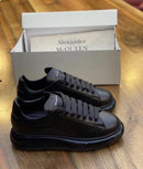 TÊNIS MCQUEEN (PRETO)
