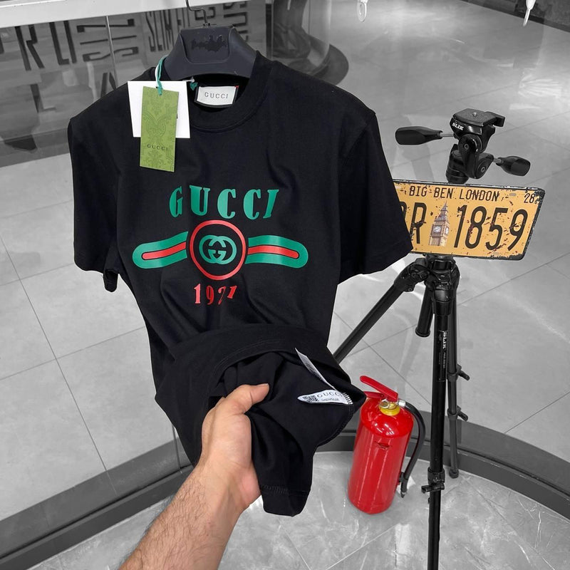 CAMISETA GUC (PRETO)
